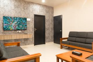 Skyline Suites - 9