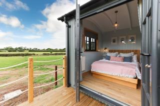 Copa by Birch Stays Extra night free - 7