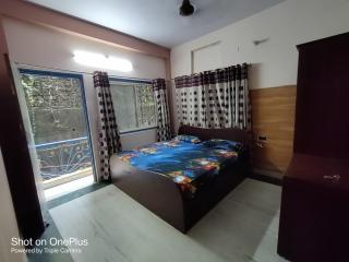Hotel Golden Crown - 1