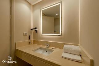 Ollystays Seaview Mangroovy 2BR, Beach & Pool Free Access - 8
