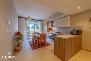 Ollystays Seaview Mangroovy 2BR, Beach & Pool Free Access - 6