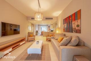 Ollystays Seaview Mangroovy 2BR, Beach & Pool Free Access - 3