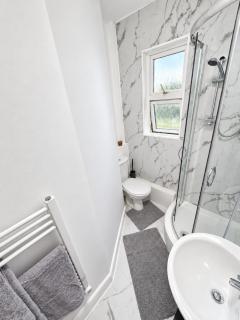 New Brighton Beachside Apartment w Balcony - 9