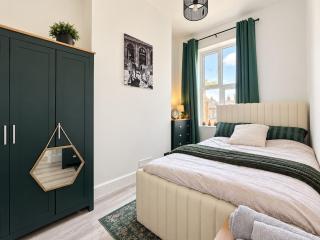 New Brighton Beachside Apartment w Balcony - 7