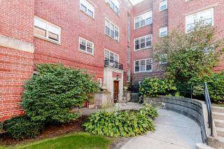Evanston 2br w courtyard nr Northwestern beach CHI-956 - 8