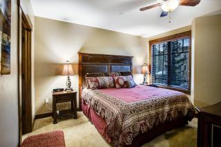 Luxury 3 Bedroom Breckenridge Vacation Rental With Mountain Views Steps From Historic Main Street - 3