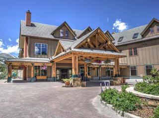 Water House Luxury 2 Bedroom On Main Street - Walk To Quicksilver Lift! - 0