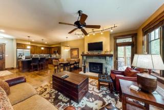 Water House Luxury 2 Bedroom On Main Street - Walk To Quicksilver Lift! - 7