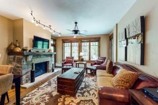 Water House Luxury 2 Bedroom On Main Street - Walk To Quicksilver Lift! - 9