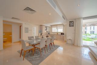 Ollystays - SeaView Mangroovy 3BR, Beach & Pool Access ! El Gouna - 0