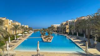 Seaview Mangroovy 2BR, Walk to Beach & Pool, OllyStays Red Sea - 9