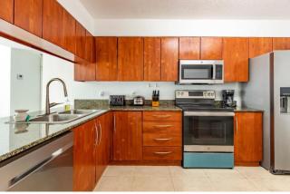 Two Bedroom Oceanview Apartment in Brickell - 5