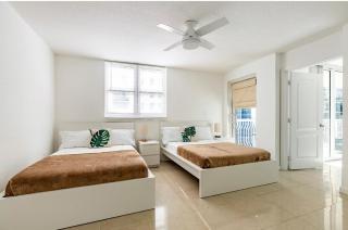 Two Bedroom Oceanview Apartment in Brickell - 2