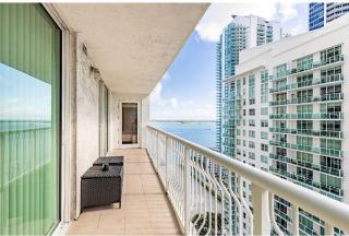 Two Bedroom Oceanview Apartment in Brickell - 4