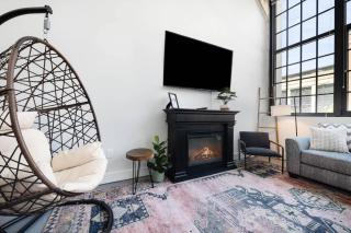 New Industrial Loft Space on River and Bike Trail - 7