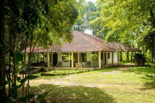 Captain's Bungalow - 4