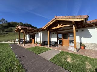 Apartamentos Turísticos El Collau - La Robellada de Onis - 0