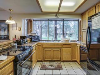 Golden Eagle Lane 17 | Discover Sunriver - 1
