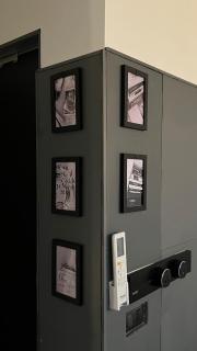Black Vantage Room at T9 Building - 3