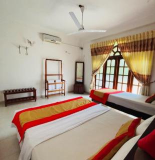 Hotel Pinthaliya by Nethmi - 2