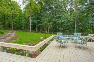 Nature Lover's Cottage on Wooded Acreage - 9