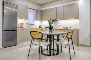 Caleno Luxury Apartment - 1