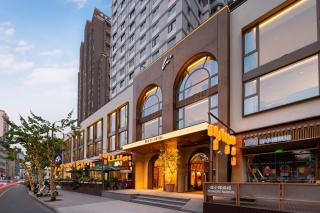 H Hotel, Near Galeries Lafayette, Shangcheng Rd Metro & Shanghai Tower, Shanghai - 0