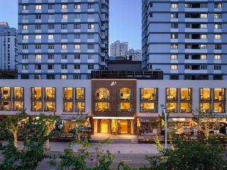 H Hotel, Near Galeries Lafayette, Shangcheng Rd Metro & Shanghai Tower, Shanghai - 9