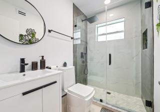 Stunning 5BR Heated Pool, Beach Access & Games L06 - 2