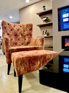 Premium Executive one bedroom apartment Gold crest Mall - 2