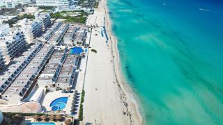 2-Level Oceanfront Villa with Private Terrace and patio at Villas Marlin - 9