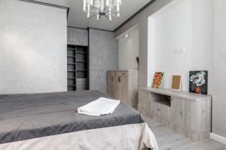 Contemporary Urban Retreat, Bright & Stylish - 1