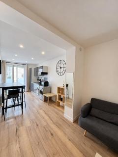 Duplex de charme 2 chambres - Tram & Parking gratuit - 0