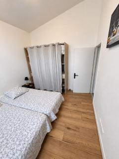 Duplex de charme 2 chambres - Tram & Parking gratuit - 7