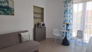 Accent 221 Deva - 1