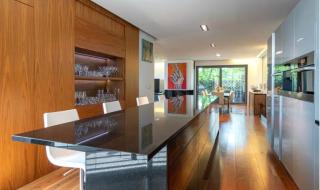 Luxury jacuzzi house - 8