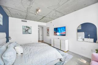 Luxury Midtown Retreat withHuge Private Patio - 7