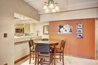 2 Bedroom Ski In, Ski Out Mountain Vacation Rental Located Next To Historic Main Street In Downtown Breckenridge - Breckenridge - 6