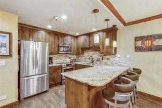 Village At Breckenridge - 2 Bedroom Ski In, Ski Out Condo - 7