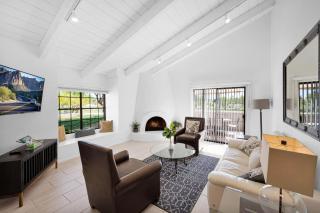 Patio View of Golf & Mountain view, Pets welcome - 8