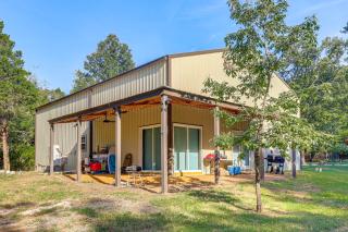 Lakefront Greers Ferry Rustic Getaway w/ Game Room - 8