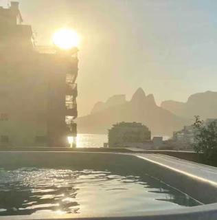 Cobertura Arpoador com piscina, garagem, serviços e segurança 24 horas - 9