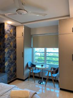 LuxeStays 2BR Premium Stay Netflix, AC, WiFi - 5