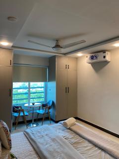 LuxeStays 2BR Premium Stay Netflix, AC, WiFi - 4
