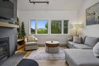Highridge Condo Unit E11 - 8