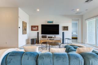 Peaceful & Modern Gem w/ Private Pool in Henderson - 6