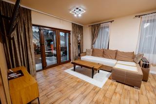 Green Nest Retreat - Sauna, Hot Tub & Garden - 7