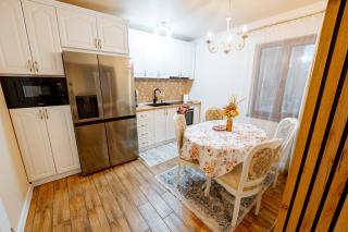 Green Nest Retreat - Sauna, Hot Tub & Garden - 1