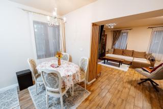 Green Nest Retreat - Sauna, Hot Tub & Garden - Petroşani - 1