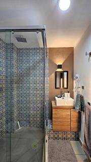 A24 Premium Suite WHITE Cocina Terraza Companies Work Teams 1-2 PAX - 2